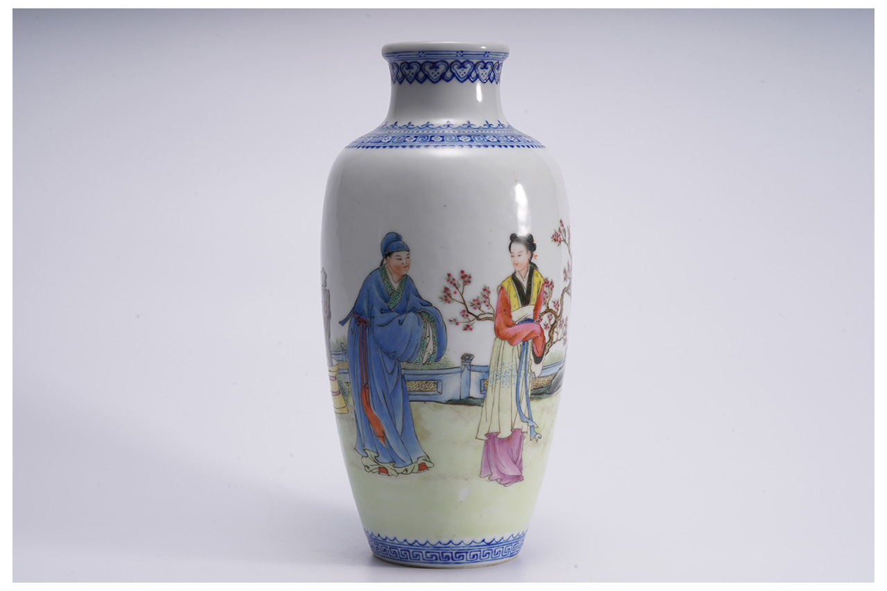 新品セール中国古玩　粉彩人物漢詩文花瓶　古美術　時代　在銘　唐物　高さ22ｃｍ径10ｃｍ 色絵磁器